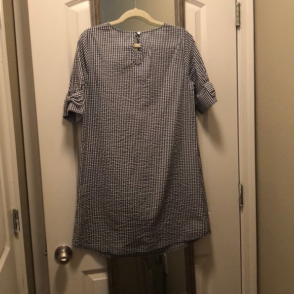 Dress - Picture 3 of 3